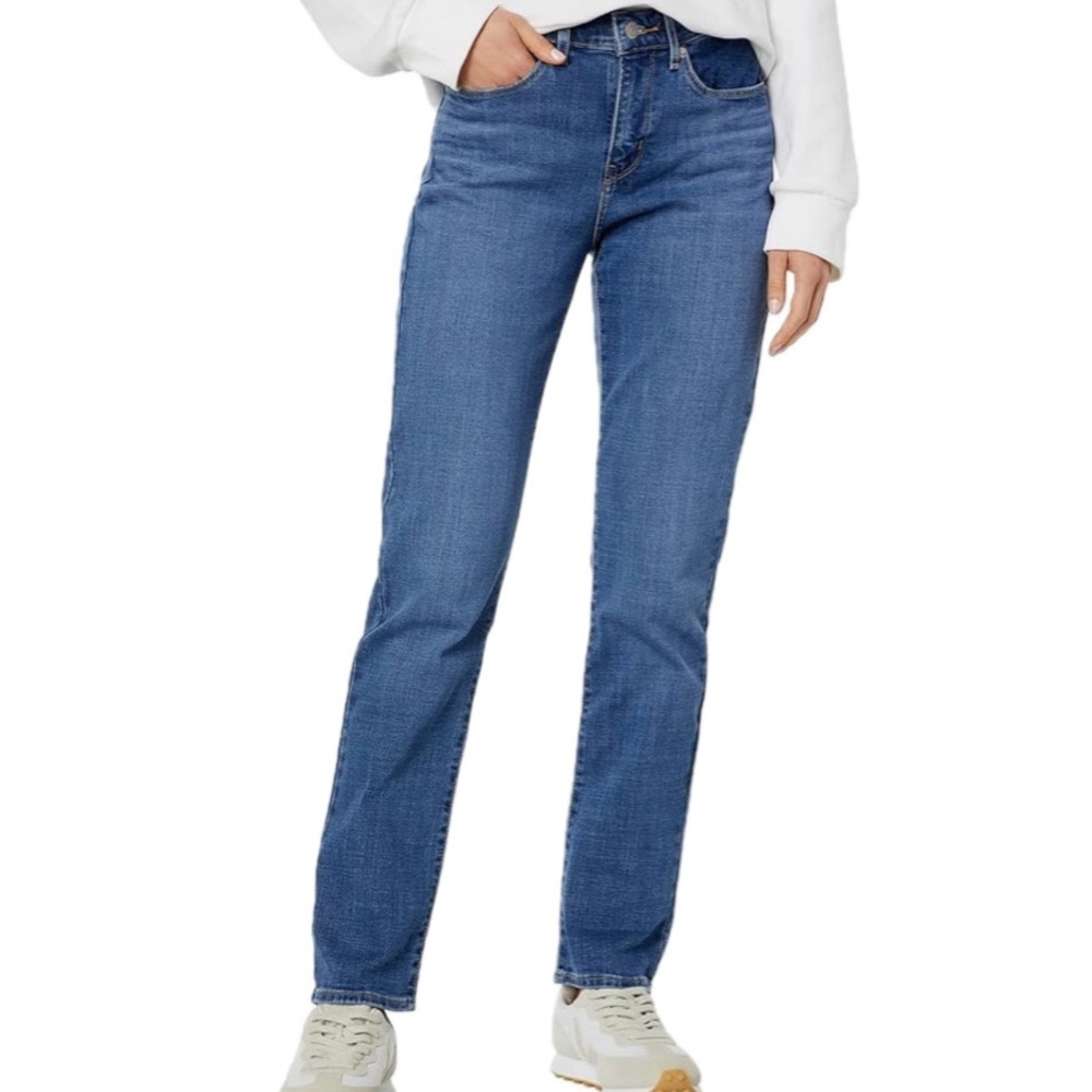 Levi’s Demi Curve Classic Rise Straight Jeans